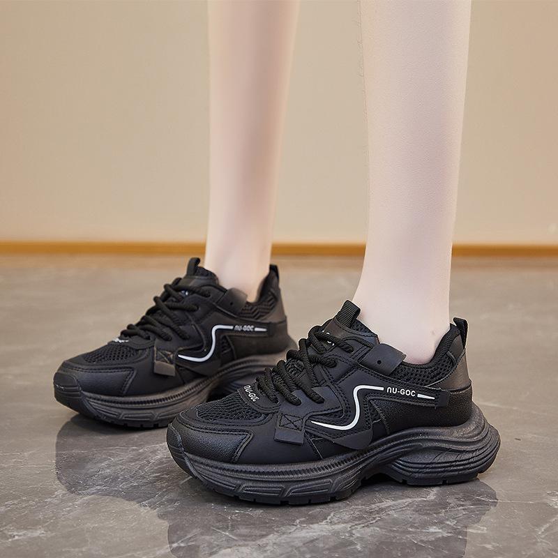 2025 spring and autumn new retro thick sole height increase small light casual sports shoes popular dad shoes women