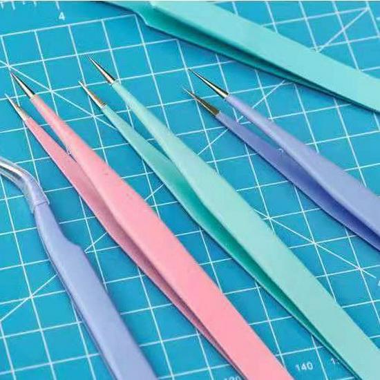 

4-Piece Newcomer Exclusive: DIY Journal Tweezers & Cute Sticker Clips - Free Shipping.