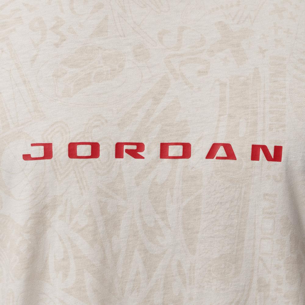Jordan חולצת טי קצרה עם הדפס לאורך כל הבגד, צווארון עגול, גברים, טופים IM9995030