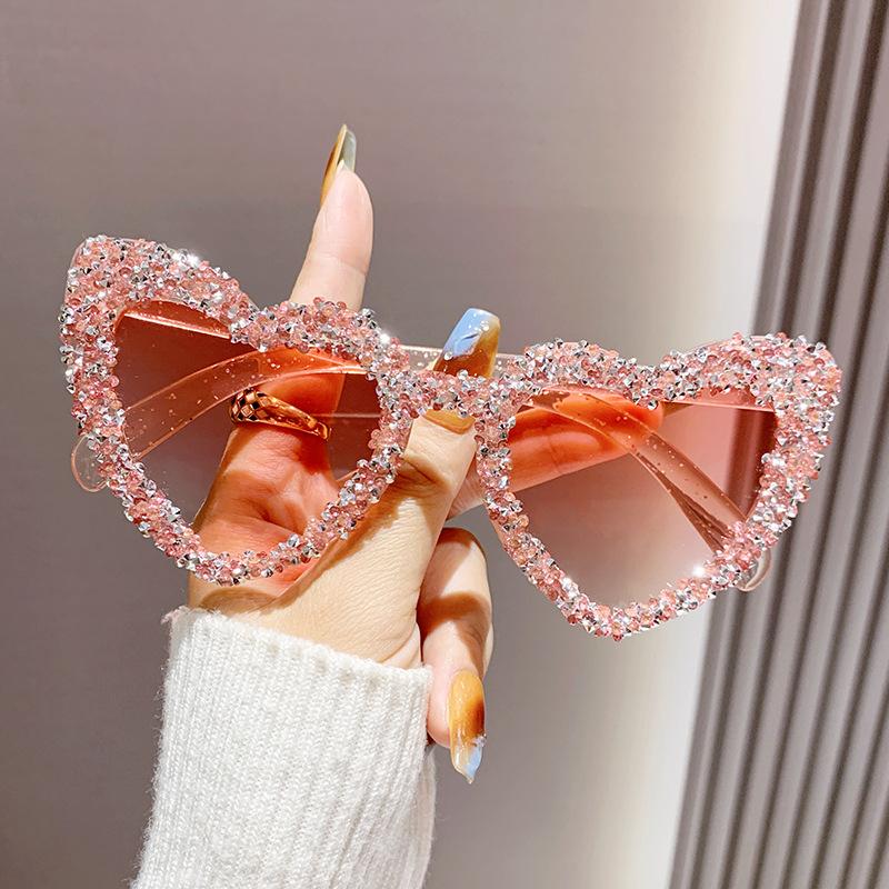 Original Peach Heart Diamond Sunglasses Female Cute Cat Eye Heart Dance Sunglasses