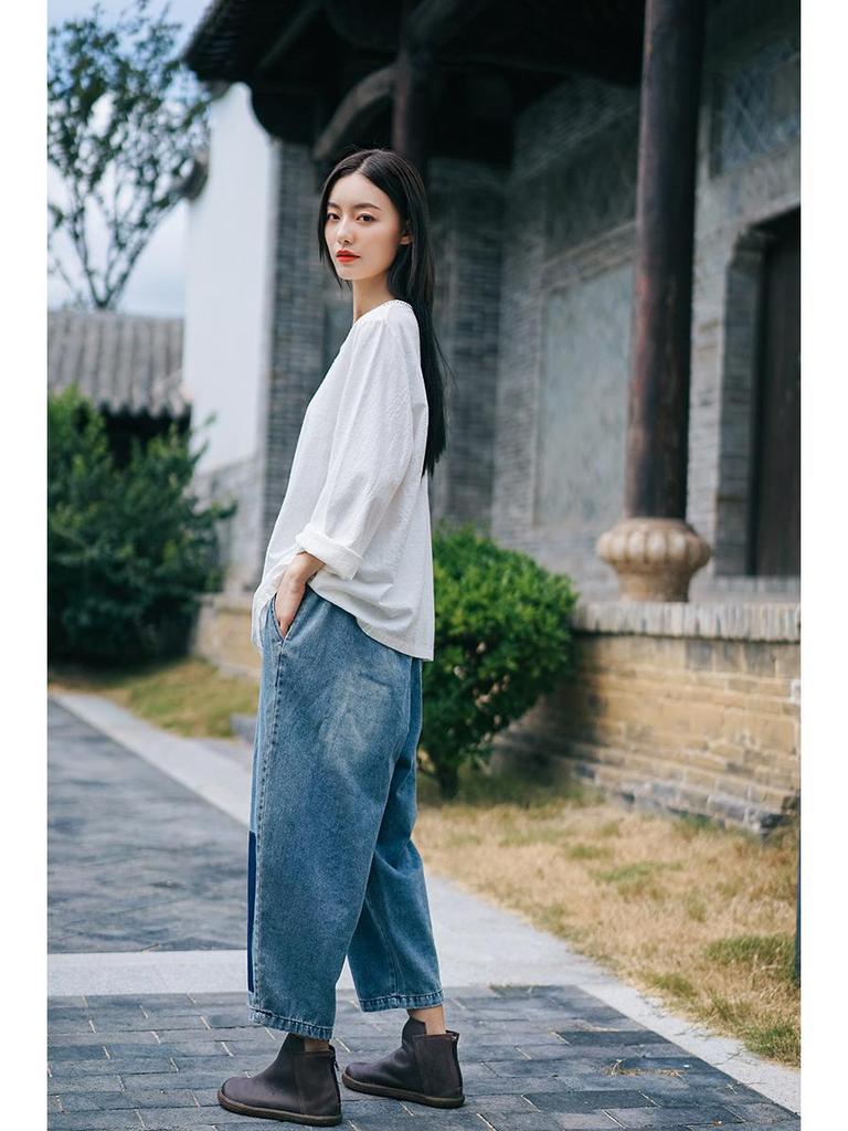 Spring 2026 Women's Artistic Retro Cotton Linen Long Sleeve Top with Handmade Frog Button
