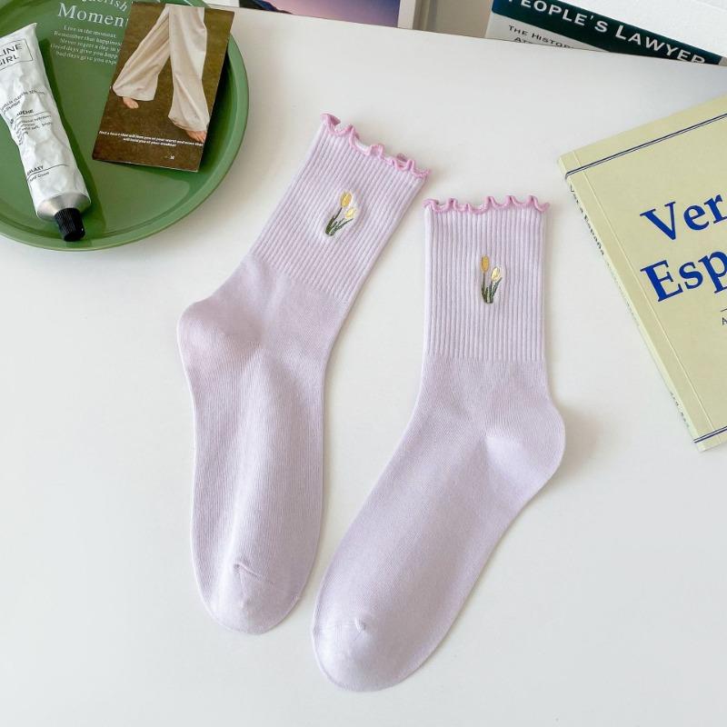Spring and Autumn Socks, Women's Embroidered Tulip Mid-calf Socks, Sweat-absorbing Cream Black Fungus Edge Lace Long Calf Socks