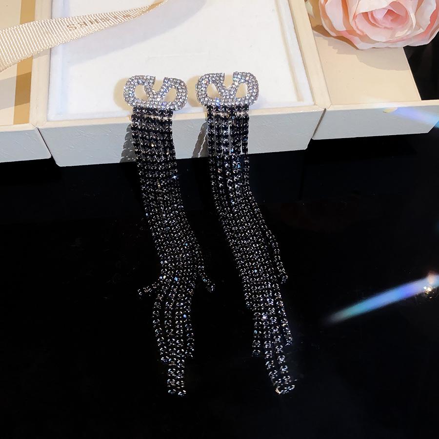 Silver Needle High-End Rhinestone Saturn Tassel Earrings - Elegant Oval Geometric Design, Niche Personality for Women