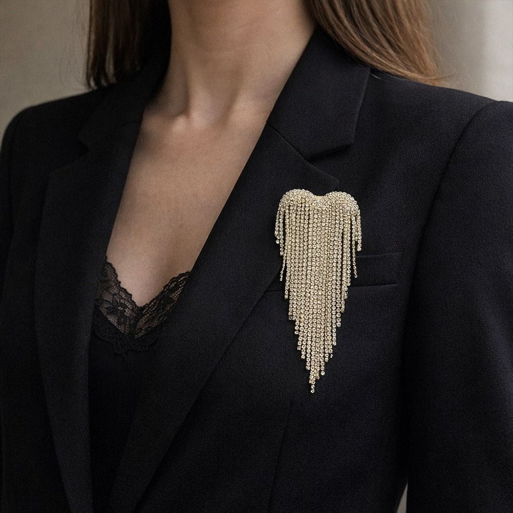 Rhinestone Tassel Brooch Heart Studded Diamond Brooch New Lapel Brooch