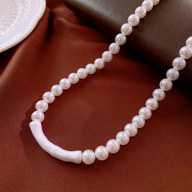 Butterfly Drop Oil Pearl Faux Crystal Necklace Versatile High-end Clavicle Chain Niche Design Jewelry Women