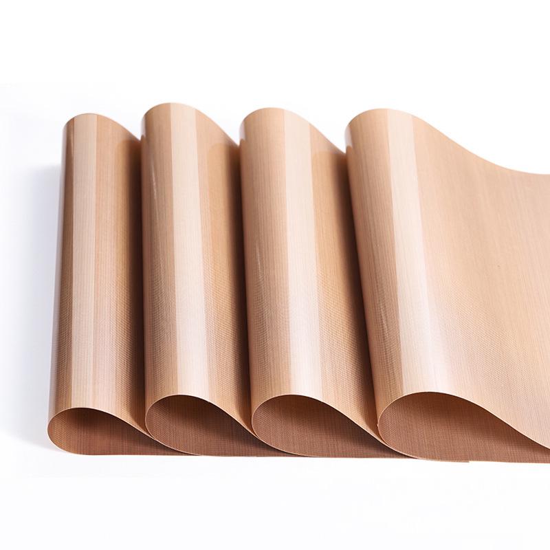 Vysokoteplotně odolný nepřilnavý pečicí papír pro opakované použití