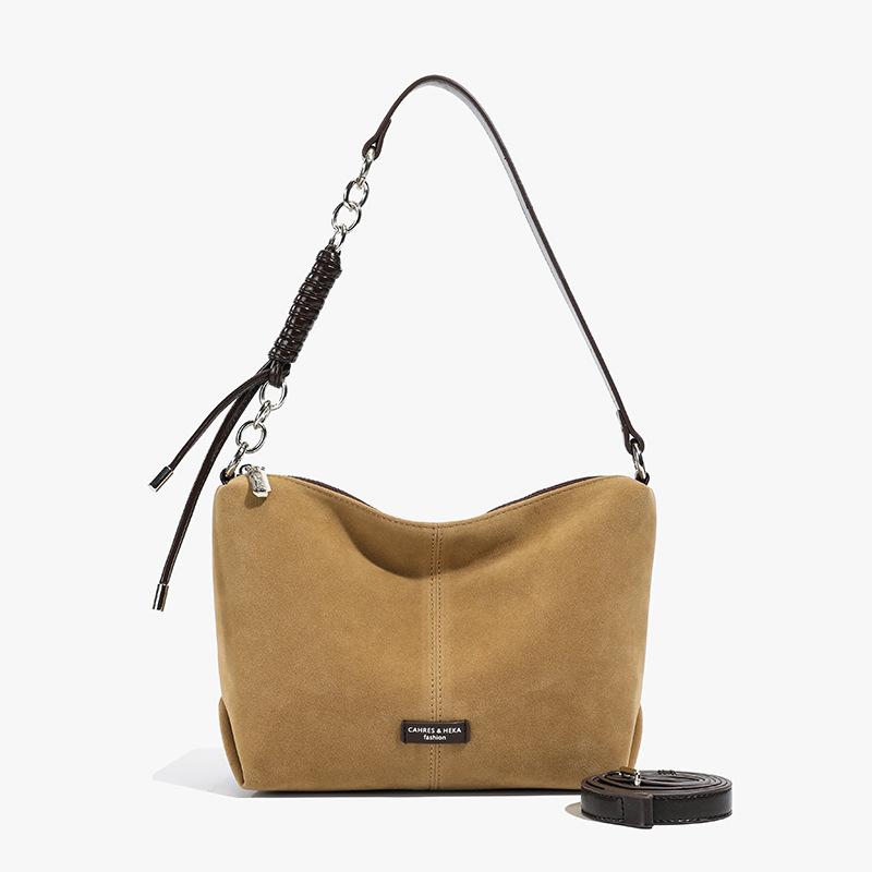 Autumn and winter retro matte bag women's 2025 new versatile shoulder underarm messenger bag niche portable bucket bag