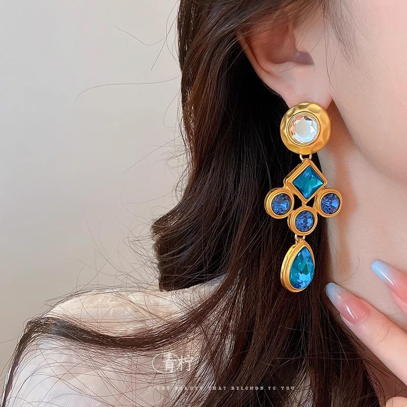 Vintage Blue Rhinestone Teardrop Earrings - Retro Luxury Court Style Geometric Studs