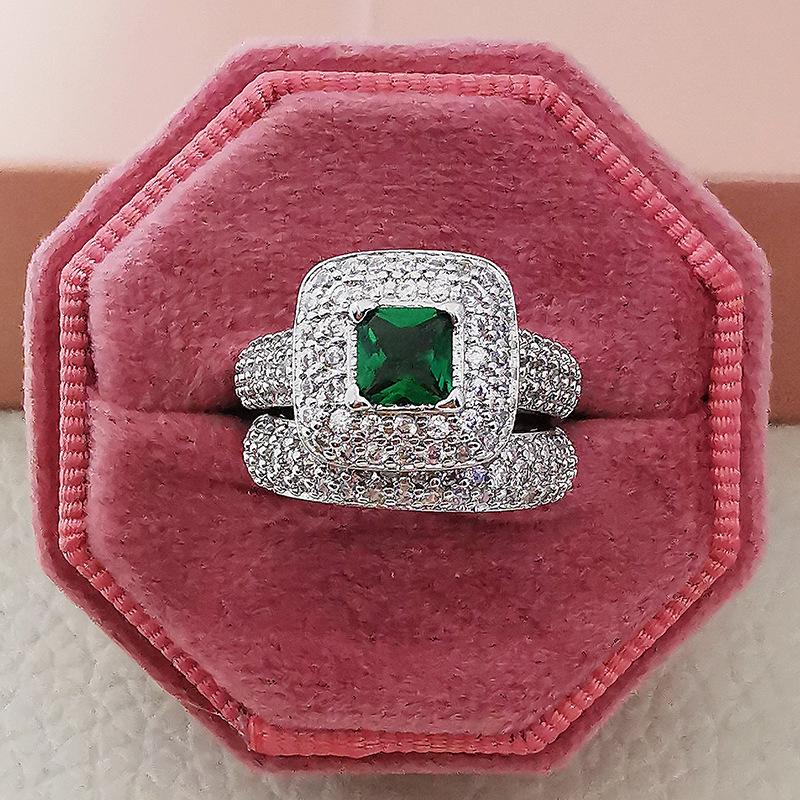 Luxury Fashion Wedding Bands with Round Full Diamonds for Men & Women