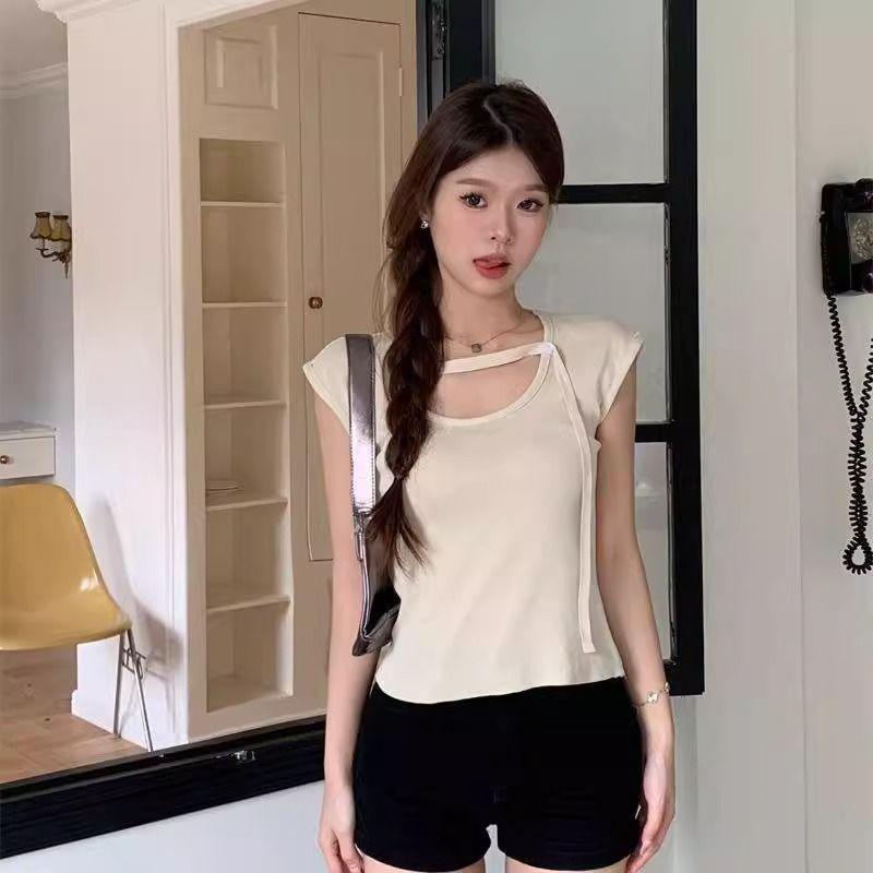 

Women s Slim Fit Square Neck Knit Top with Fly Sleeves M