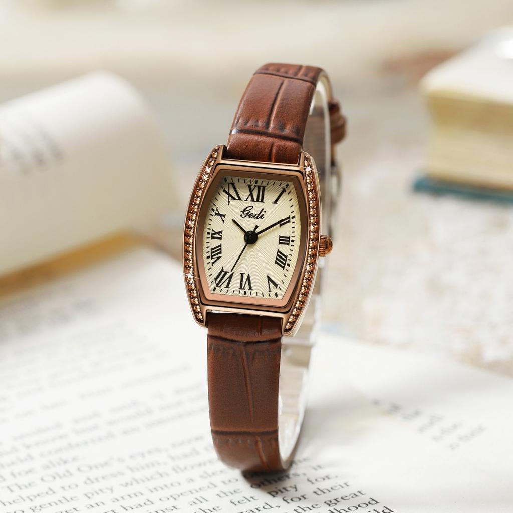 Vintage Roman Graduated Wine Barrel Plate Light Luxury High-End Bamboo Belt Quartz Watch