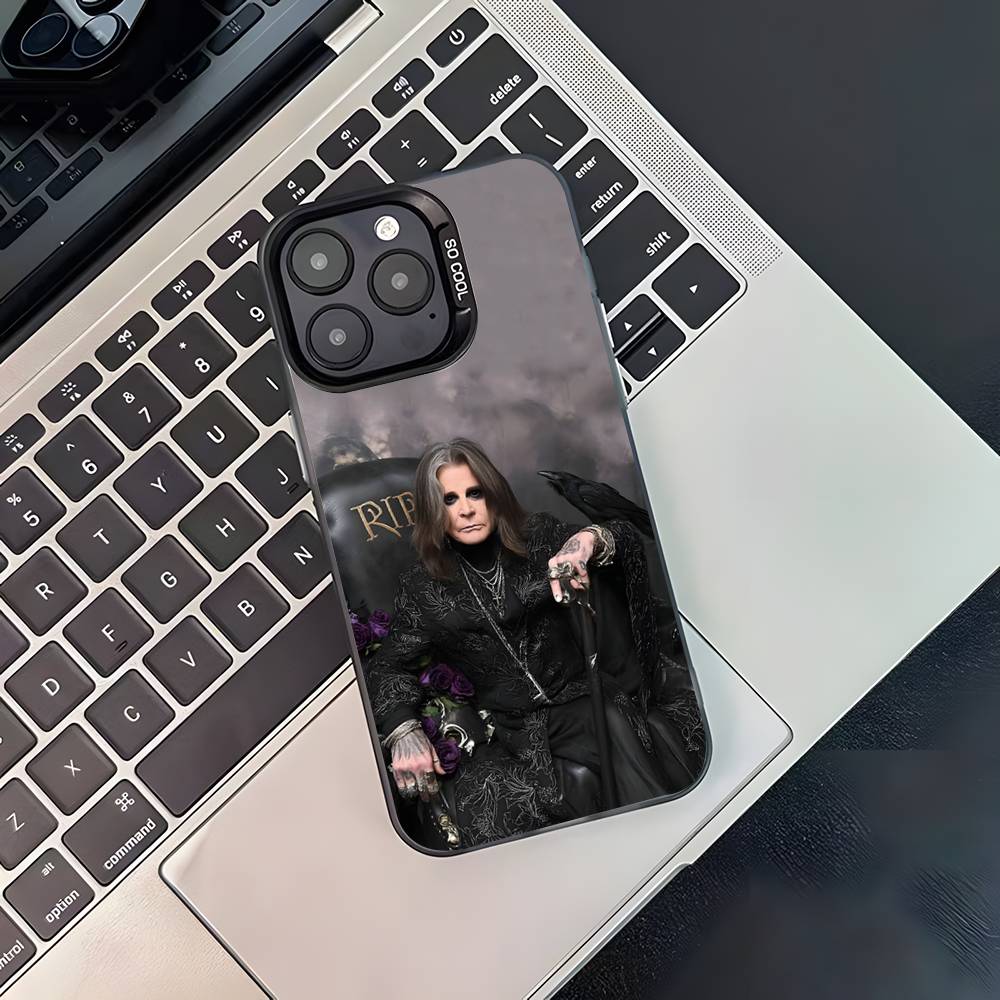 Sänger O-Ozzy Osbourne Handyhülle Für iPhone 16,15,14,13,12,11,Pro,XS,Max,Plus,Mini,SE4,E Schwarz Matt Stoßfeste Hülle