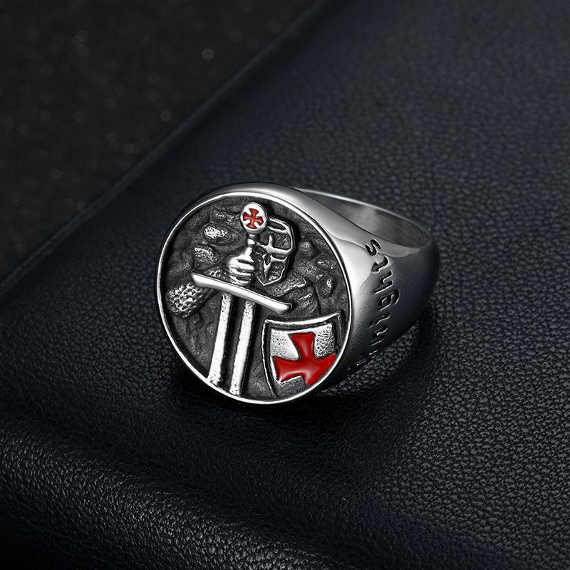 Hip Hop Fashion Men's Soldier Cross Round Ring Templar Letter Carving Ring Punk Seal Jewelry for Men Party Gifts Jewelry