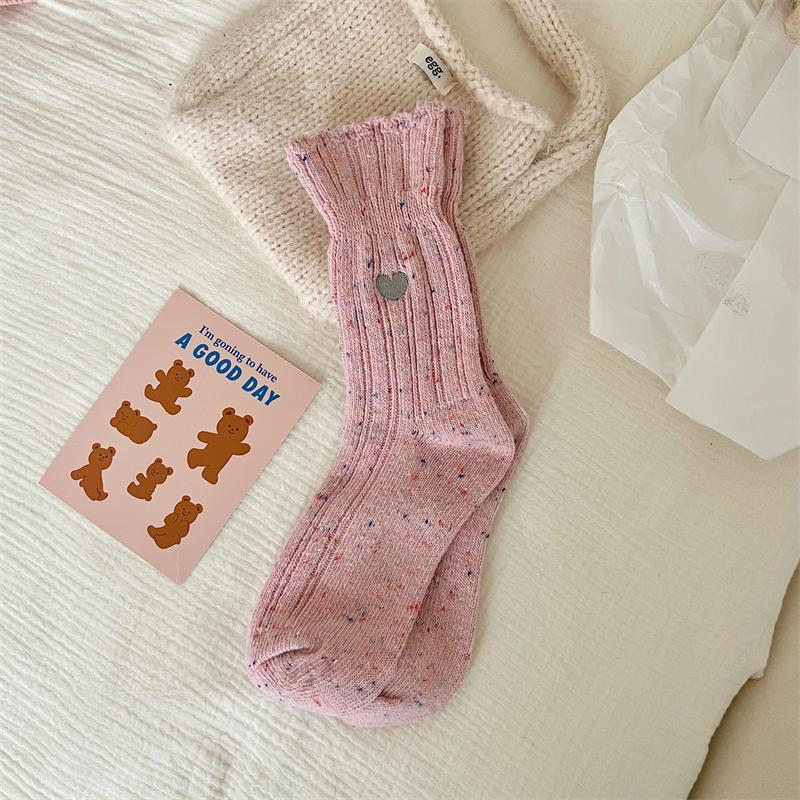 Thickened Lace Dot Yarn Wool Socks, Women's Heart-shaped Embroidered Mid-calf Socks, Warm Autumn and Winter Thick Thread Pile Socks