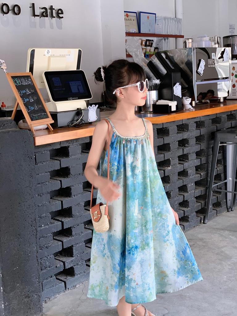 Summer Tie-Dye Mother-Daughter Seaside Vacation Dress: Loose-Fit, Slimming, Sweet French Style with Suspenders.