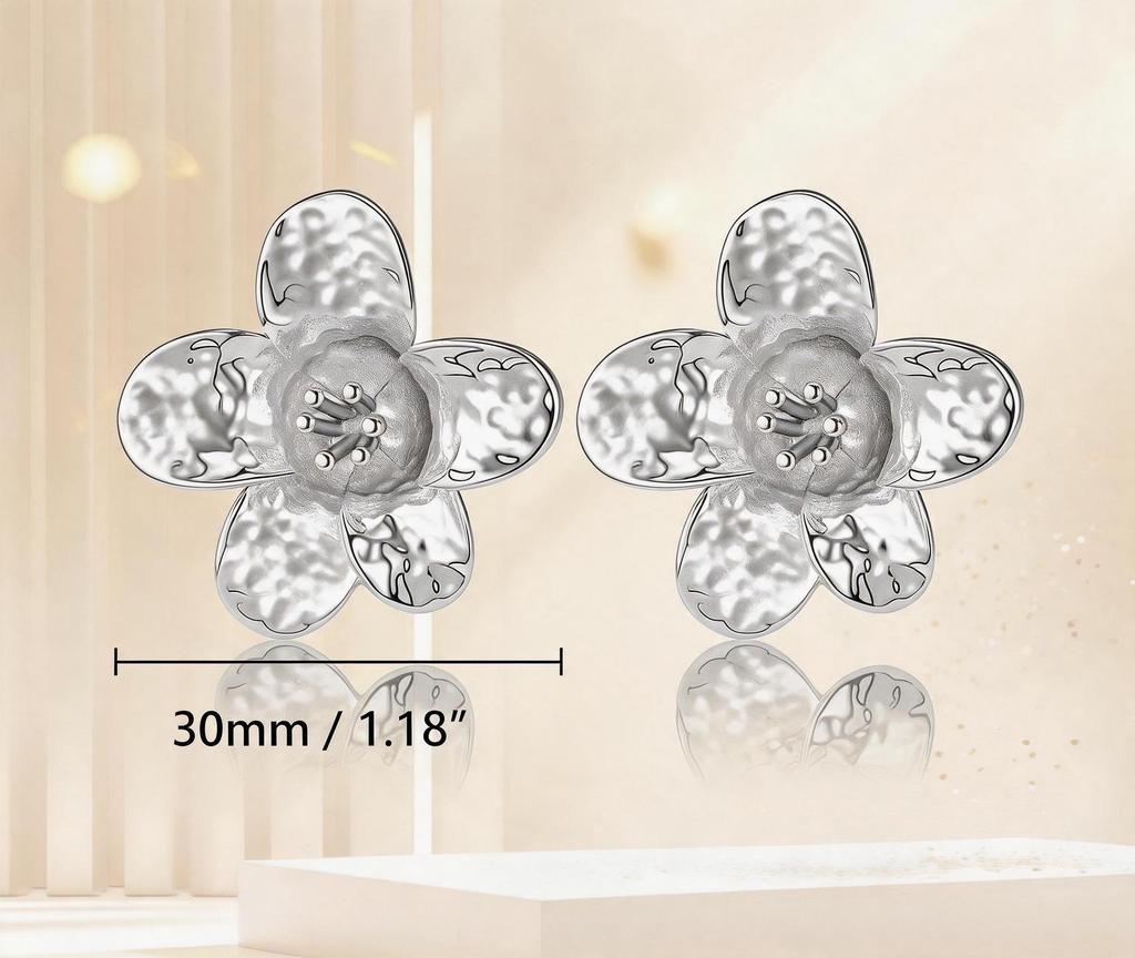 Elegant Pearl Earrings: New Chinese Style, Copper-Plated Silver with a Unique Gold Design