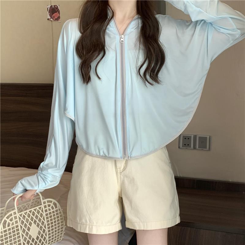

Hooded Long-sleeved Short Coat Sun-protective Clothing, Outdoor Breathable and Versatile Sun-protective Clothing, Women s Summer Thin Top one size