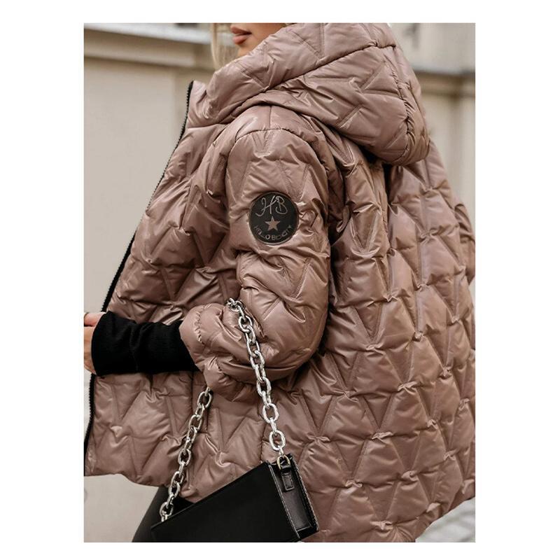 Giacca imbottita da donna con cappuccio, vestibilità ampia, chiusura con zip frontale, maniche lunghe, imbottitura in lana e motivo trapuntato 3D