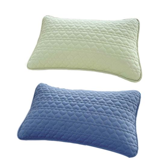 Padded Pillow Cover Quilted Waterproof Pillow Protector Heart Pattern Envelope Pillowcase Protection from Dust And Sweat for Home Bedroom School