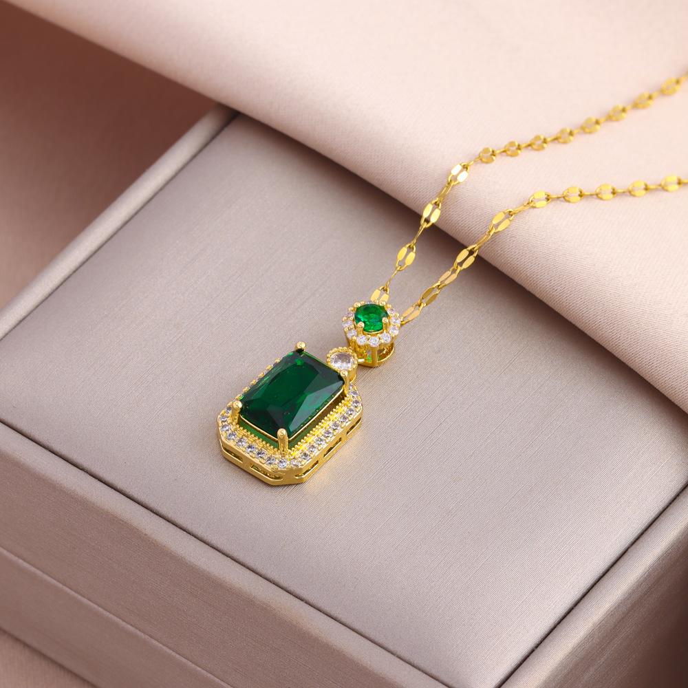 New Vintage Luxury Green Zircon Crystal Pendant Stainless Steel Necklaces For Women Trendy Retro Female Clavicle Chain Jewelry