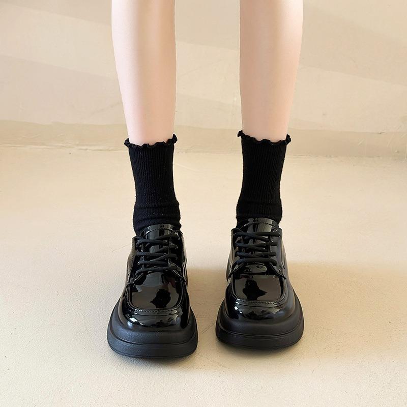 Platform small leather shoes New autumn and winter lace-up women's shoes Single shoes Versatile black