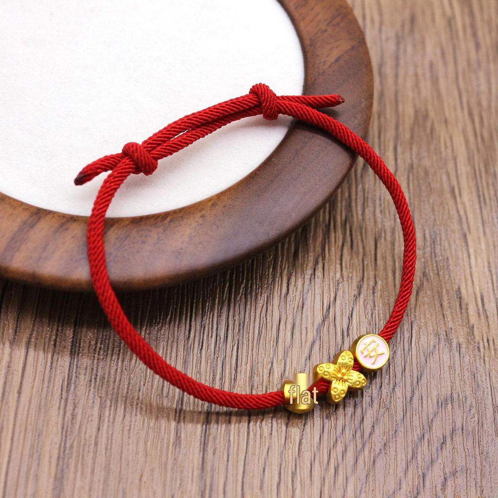 New Year Four-Leaf Clover Red String Bracelet: Personalized Zodiac Charm for Safety and Joy.