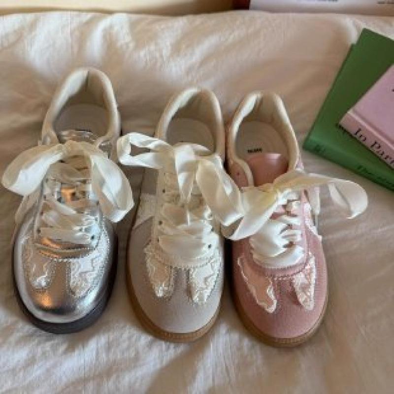 2025 Summer New Trend Versatile Silver Lace Breathable Low-top Board Shoes Casual Little White Shoes German Training Shoes Women