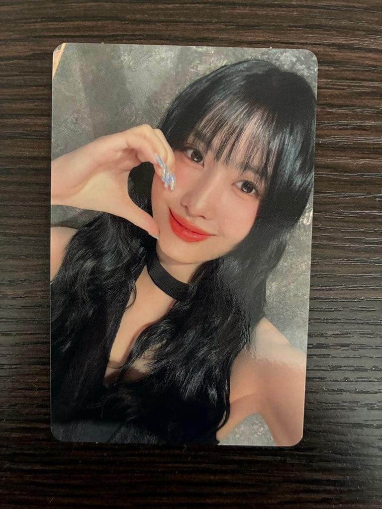 [USED] MISAMO Masterpiece High Touch Trading Card with MOMO Edition