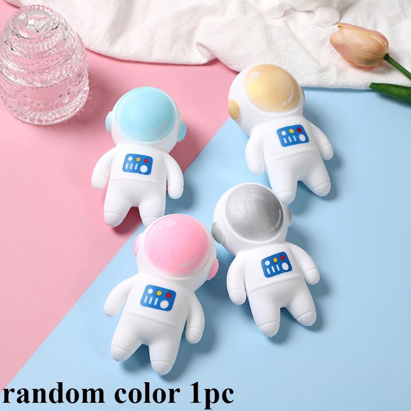 Creative Astronaut Squeeze Fidget Toy Venting Ball Pinch Decompression Anti Stress Squishy Toys For Birthday Gifts Party Favors