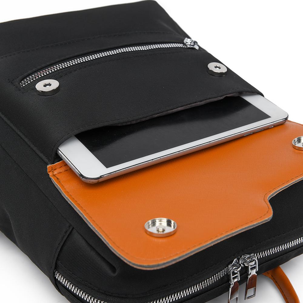 Женский рюкзак с заклепками — фото 15