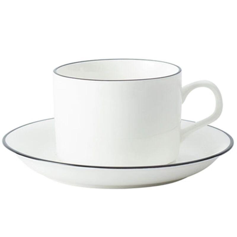 Kaffeetassenset aus Keramik mit goldenem Rand und Ständer