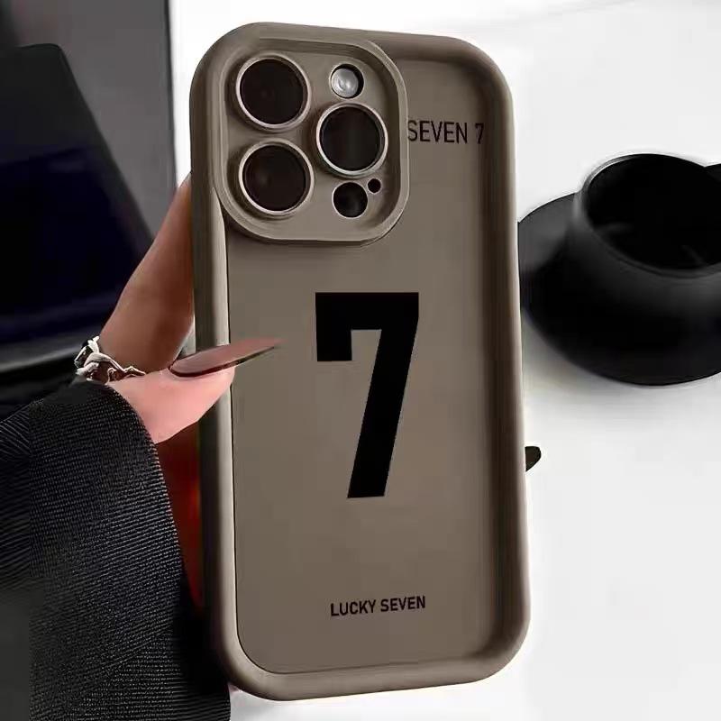 Lucky 7 is suitable for Apple 17promax mobile phone case iPhone15plus Europe, America, 13 soft 12 niche 16E14.