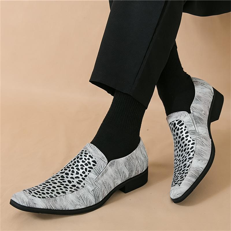Trendy Britain Gentleman Pointed Leopard Pattern Patchwork Casual Dress Derby Shoes for Men Formal Wedding Homecoming Footwear