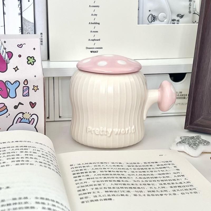 

Cute mushroom shape ceramic mug with lid girl birthday gift couple drinking cup coffee cup gift 401-500ml