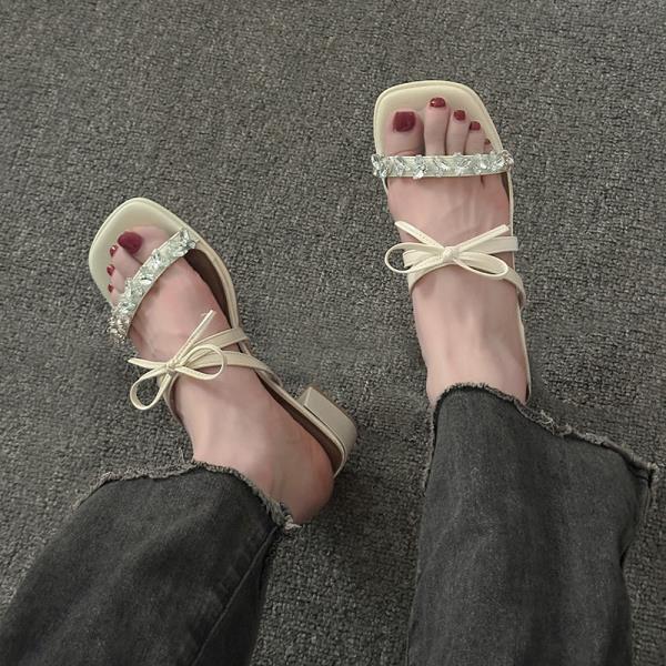 Fashion Beach Shoes Ladies' Slippers Slipers Women Square heel Sabot Summer 2025 Block Scandals Slides Slippers Women Summer Square heel
