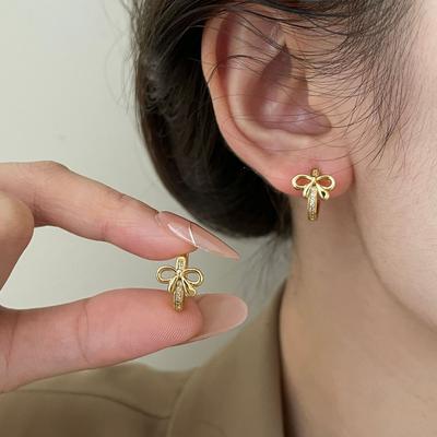 2 Stück Neue Zirkon Schmetterling Schleife Ohrringe - Minimalistische Trendige Damen Ohrclips mit Luxuriösem Gefühl