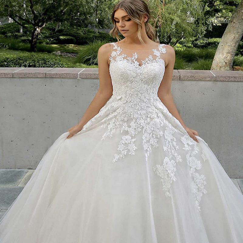 European and American New Wedding Dress Crew Neck Lace Long Sleeve Satin Thin Can Be Ordered Large Size