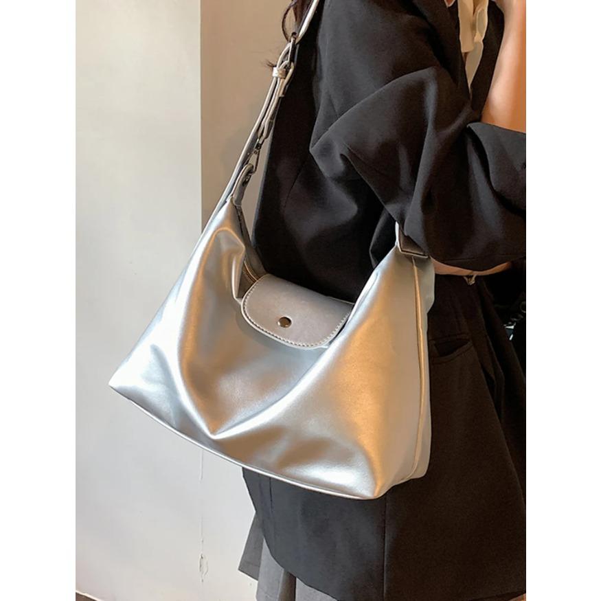 Summer Popular Pu Leather Women Pack  New Solid Color Casual Large Capacity Female Crossbody Bags Simple Underarm Bags