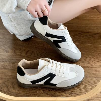 Nuevos Zapatos Planos de Lujo para Mujer Otoño Clásico Zapatillas de Dama Cuero Retro Corte Bajo con Cordones Casual Punta Redonda Gris Blanco