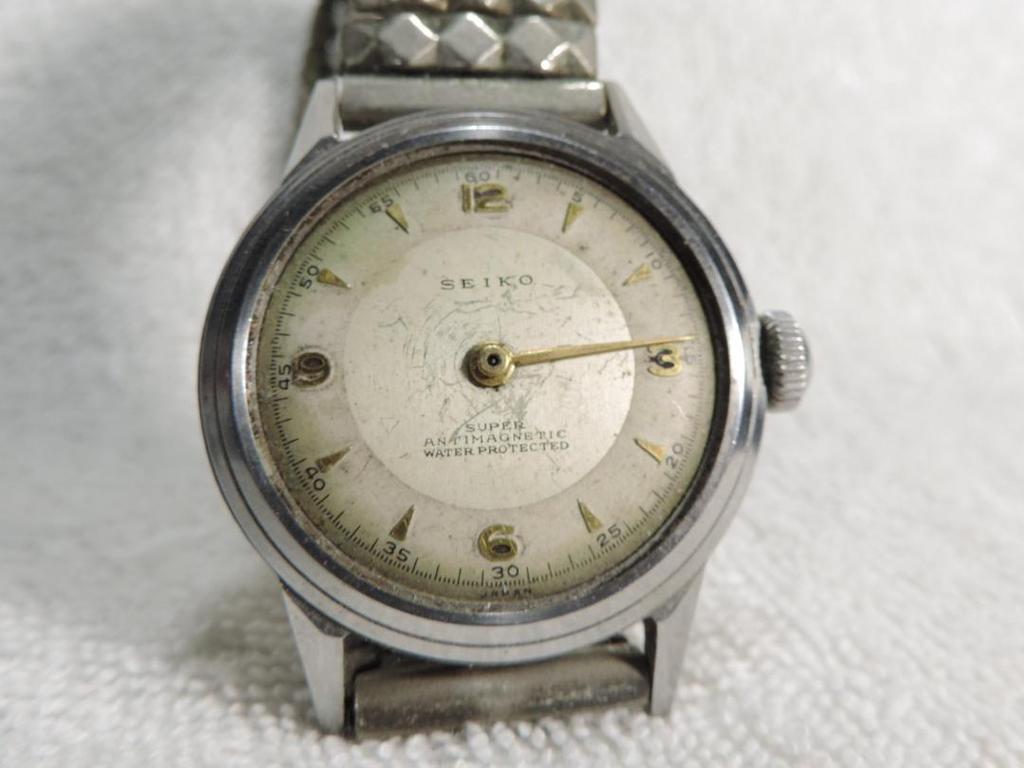 [USED] SEIKO Commemorative Hand-wound Watch with Non-moving Crystal and Missing Hands, Super Hydraulic Water Resistance
