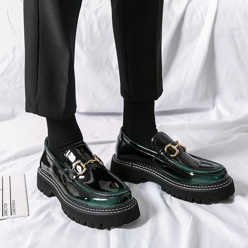 Kalın Tabanlı Günlük Erkek Mokasen Ayakkabı Platform Tarzı Yuvarlak Burun PU Deri Slip-On Ayakkabı Genç Yetişkinler