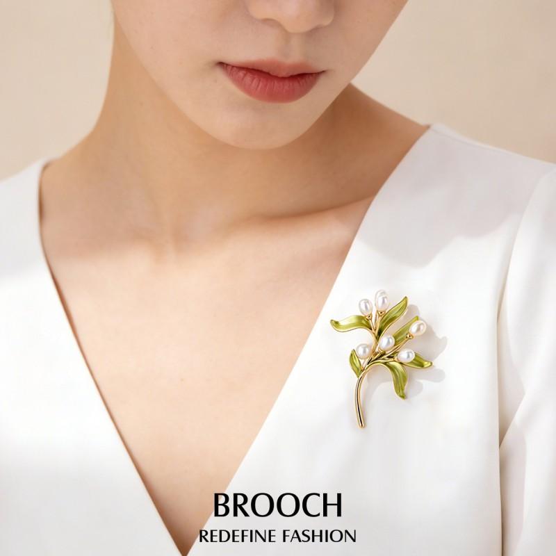 Pearl Olive Branch Brooch Pin Women High-end Fashion Accessory Clothing Decoration