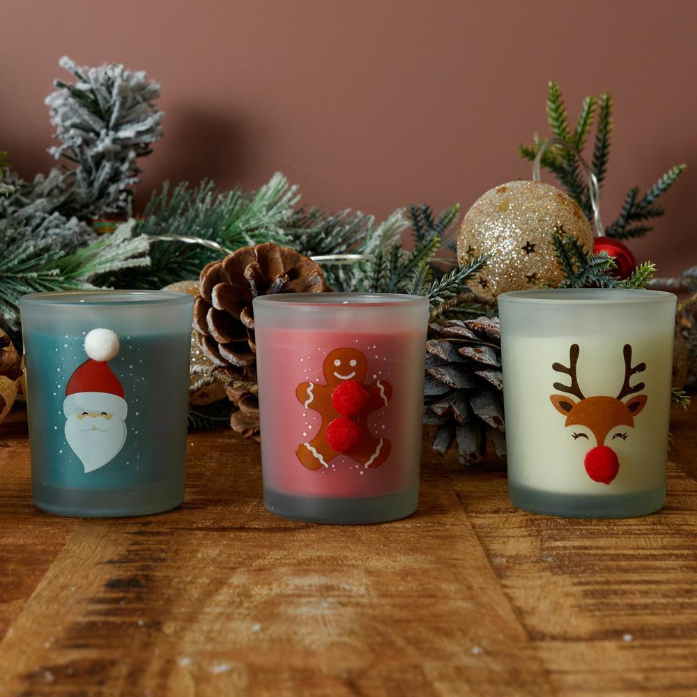 Christmas Candle White With Reindeer, Paraffin Wax
