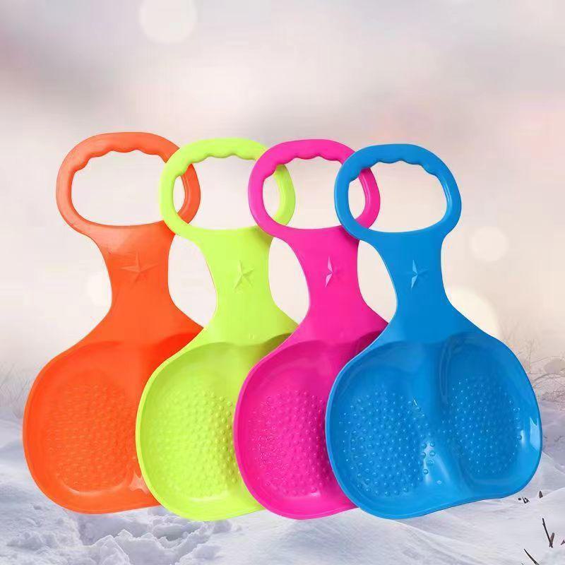 Kinder-Ski-Pads für Gras oder Schnee – Robuste Kunststoff-Skipads für sicheren Rodel- und Skispaß auf Sand oder Schnee.
