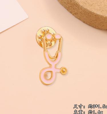 Medical Stethoscope Lapel Pin Brooch Metal Enamel Badge for Healthcare Professionals Nurses Doctors Uniform Accessories