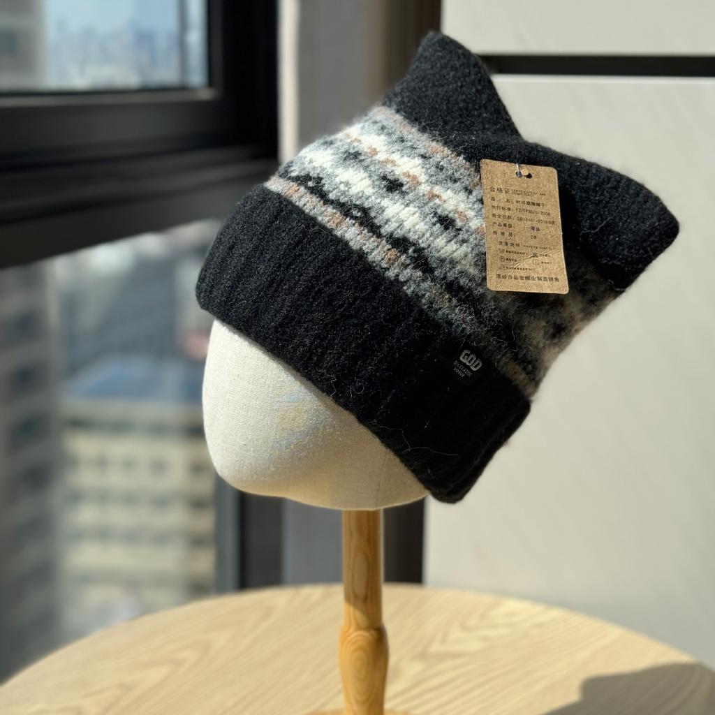 New Fair Isle Style Cat Ear Hat for Women Autumn and Winter Warm and Cute Knitted Hat Ancora Red Ear Protection Woolen Hat