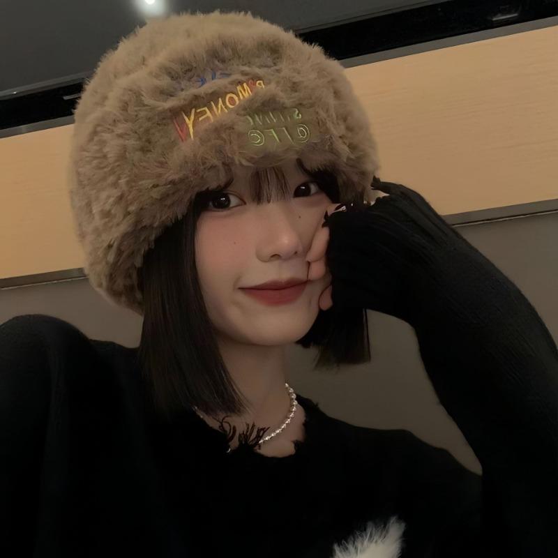 Autumn and winter plush knitted hat women's versatile big head circumference thickened warm wool hat cold-proof and small face hat