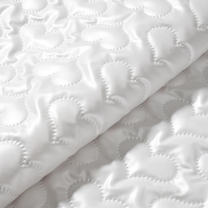 100cm*138cm Muti Colors Heart Printed PU Leather Quilting Fabric Embossing Cotton Lining Fabric for DIY Sewing Clothing