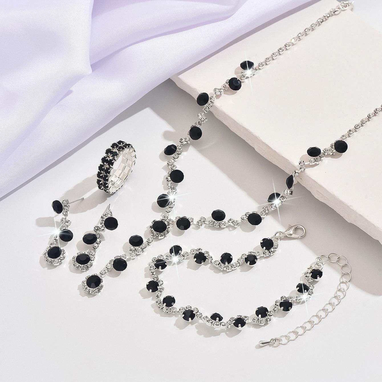 

Новый сверкающий бриллиантовый женский ювелирный набор: Ожерелье, серьги и браслет