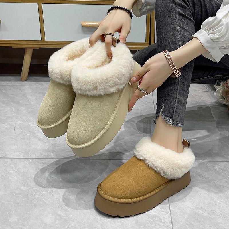 Northeast thick-soled heightening snow boots women's 2025 new winter piled and thickened one-pedal low-top fluffy cotton shoes winter